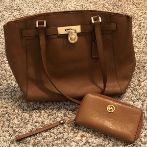 Michael Kors large purse and matching wallet